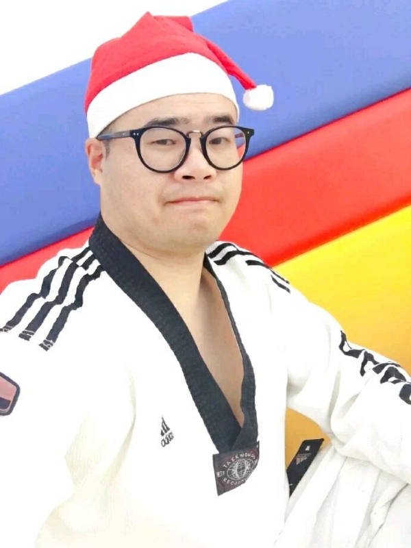 何当重相见的第一张照片--石狮相亲网
