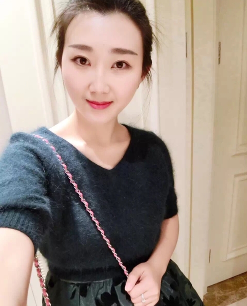 小妮的第三张照片--石狮相亲网