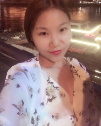 彩儿的第一张照片--石狮相亲网