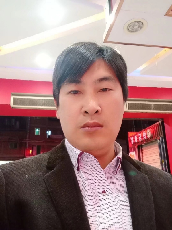 奔跑的第二张照片--石狮相亲网