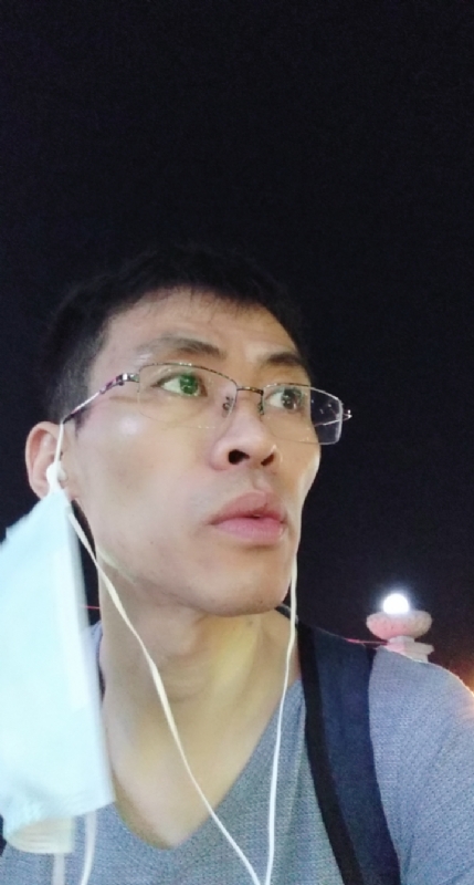 上善若水任方圆的第一张照片--石狮相亲网