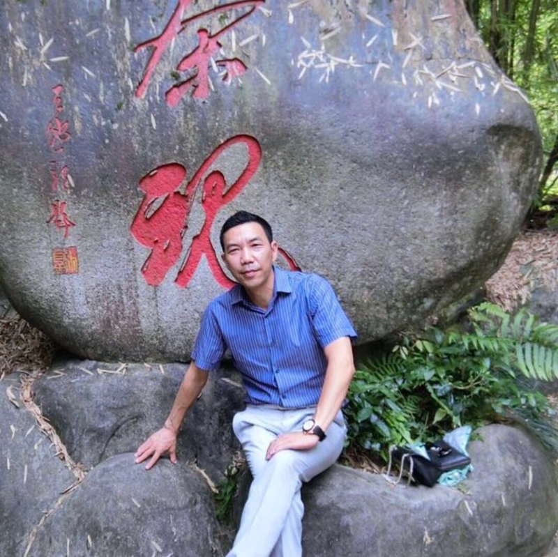 老·黄的第一张照片--石狮相亲网