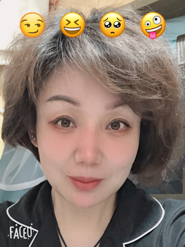 飘拂的第一张照片--石狮相亲网