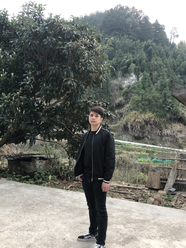 随遇而安的第一张照片--石狮相亲网