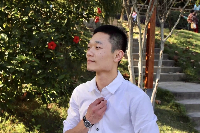 落落大方的第一张照片--石狮相亲网