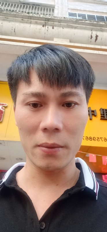 笑看人生的第一张照片--石狮相亲网