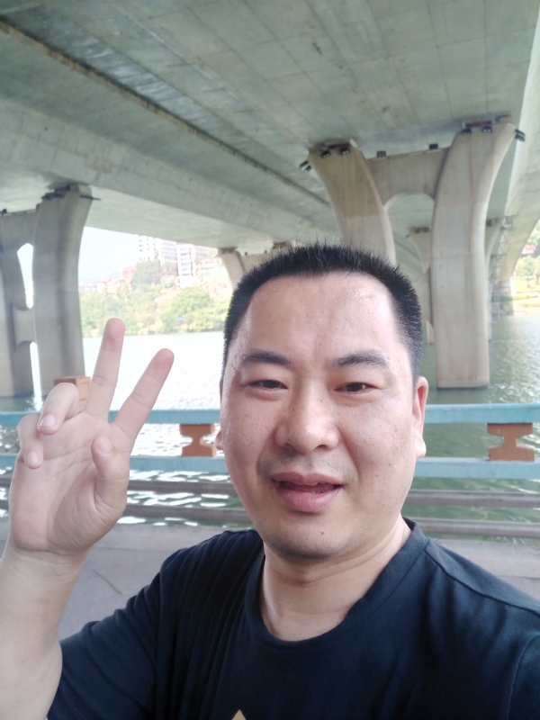 上人的第一张照片--石狮相亲网