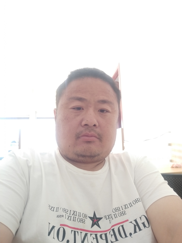流星隐爱的第三张照片--石狮相亲网