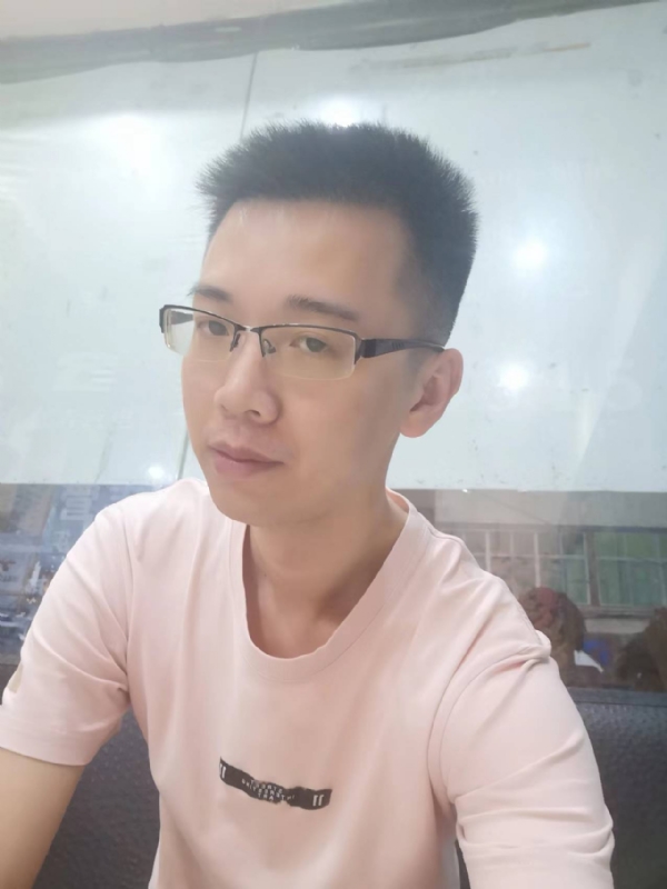 云杰的第三张照片--石狮相亲网