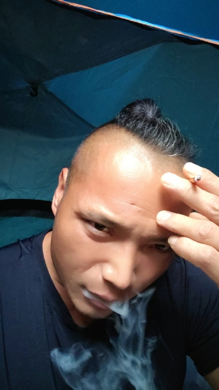 伯爵的第四张照片--石狮相亲网